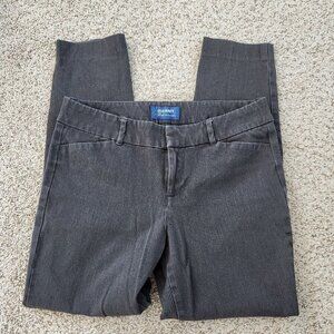 4/$25 Old Navy Mid Rise Pixie Gray Pants